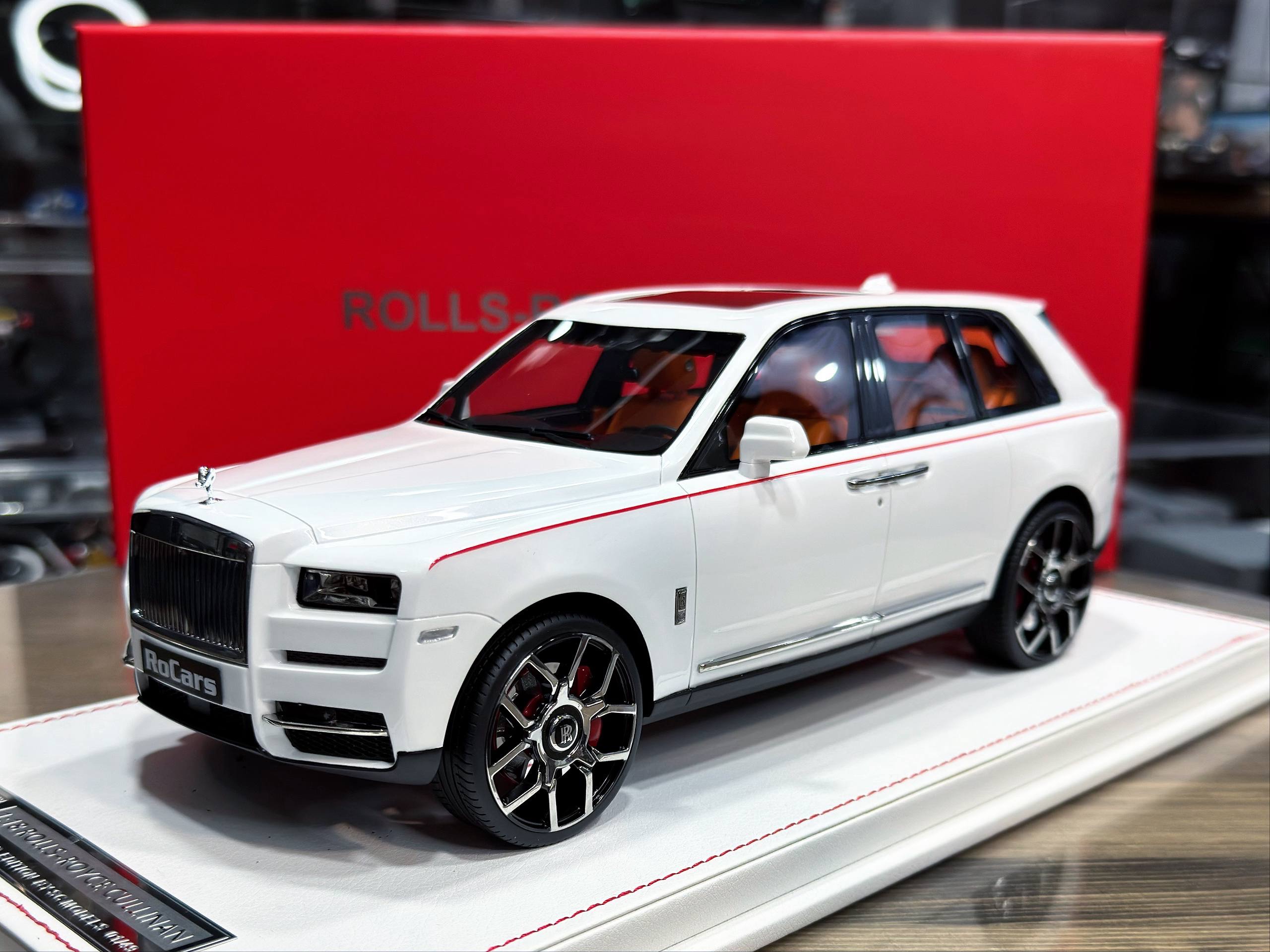 SC Models Rolls Royce Cullinan White 1:18
