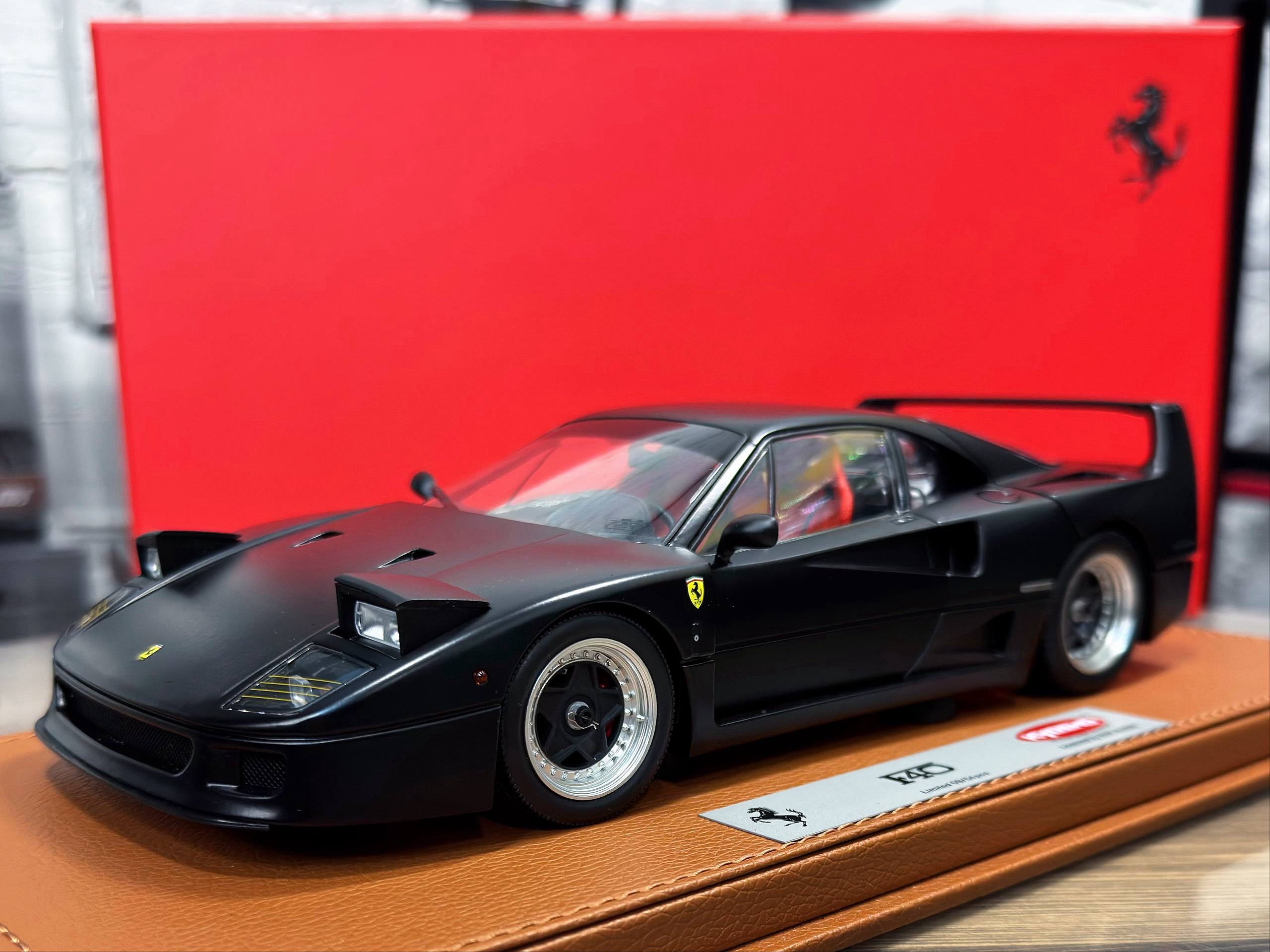 BBRKS008 BBR Models Ferrari F40 Matt Black/Red Interiors 1:18