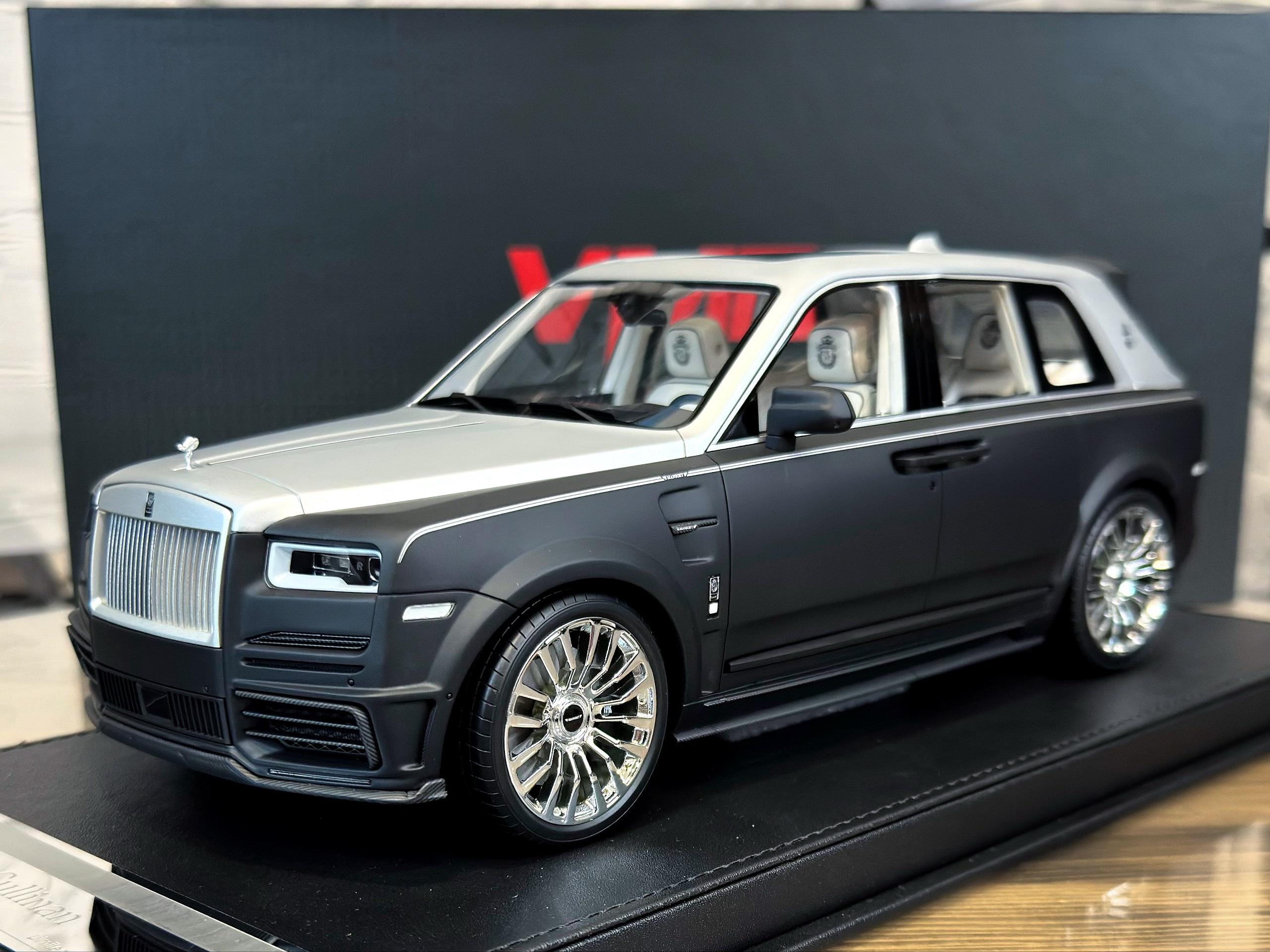 MC1803 VMB Models Rolls Royce Cullinan Mansory Bilionaire Matte Black/Silver 1:18