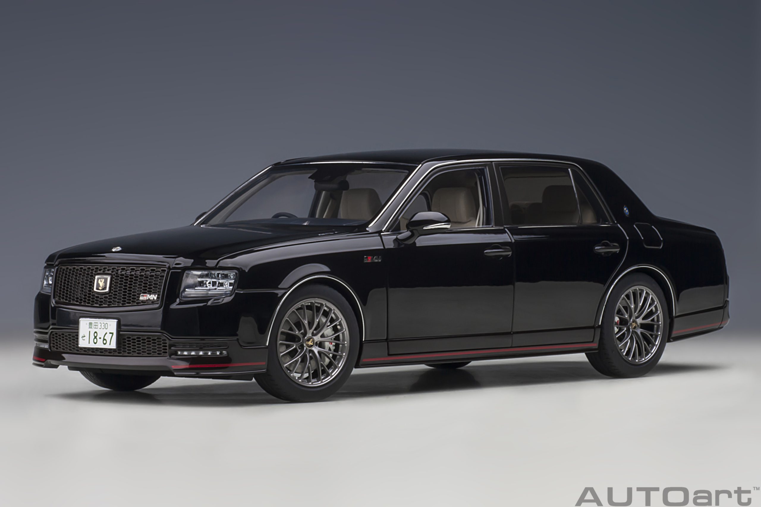 78763 AUTOart Toyota Century GRMN Black 1:18