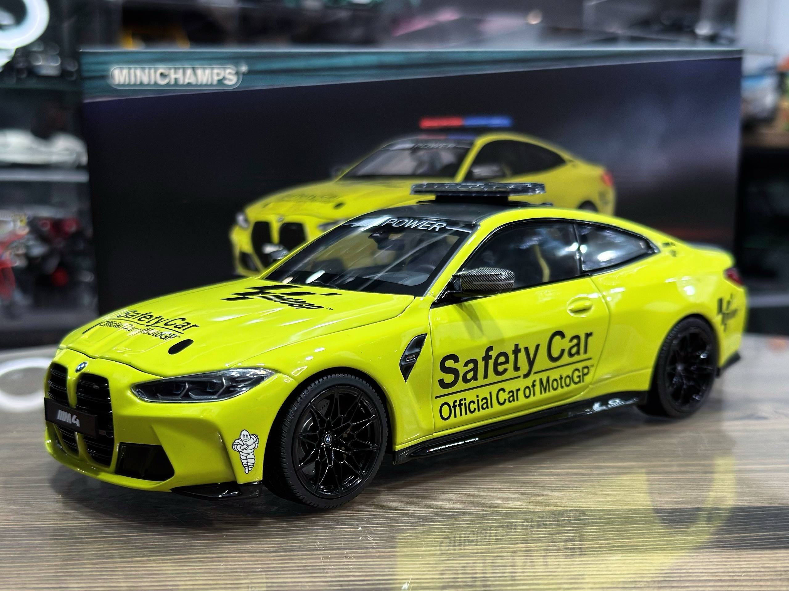 113020126 BMW M4 2020 Safety Car Yellow 1:18