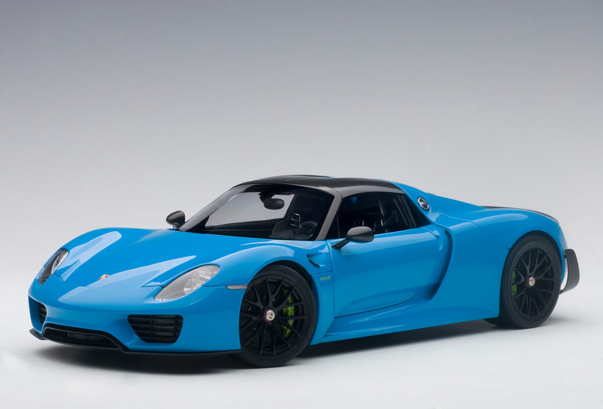 77924 AUTOart Porsche 918 Spyder Riviera Blue 1:18