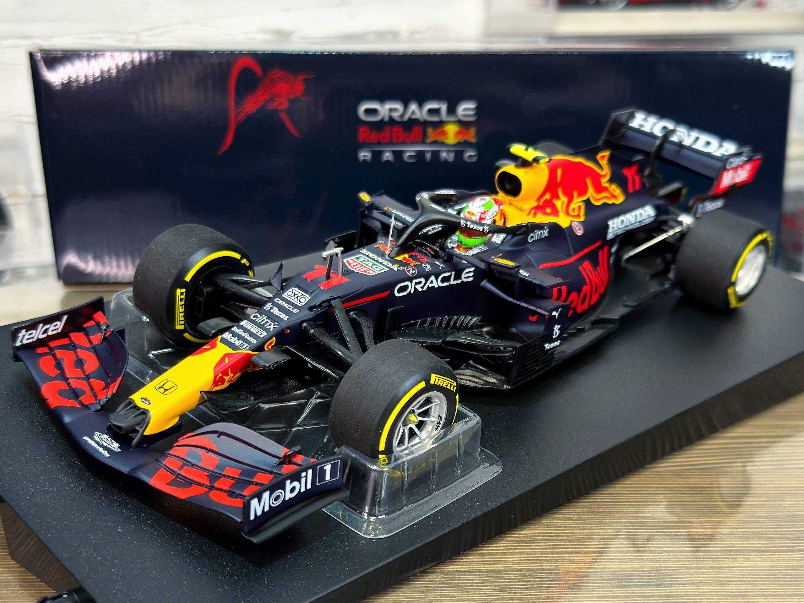 110211911 Minichamps Red Bull Racing Honda RB16B Sergio Perez Mexican GP 2021 1:18