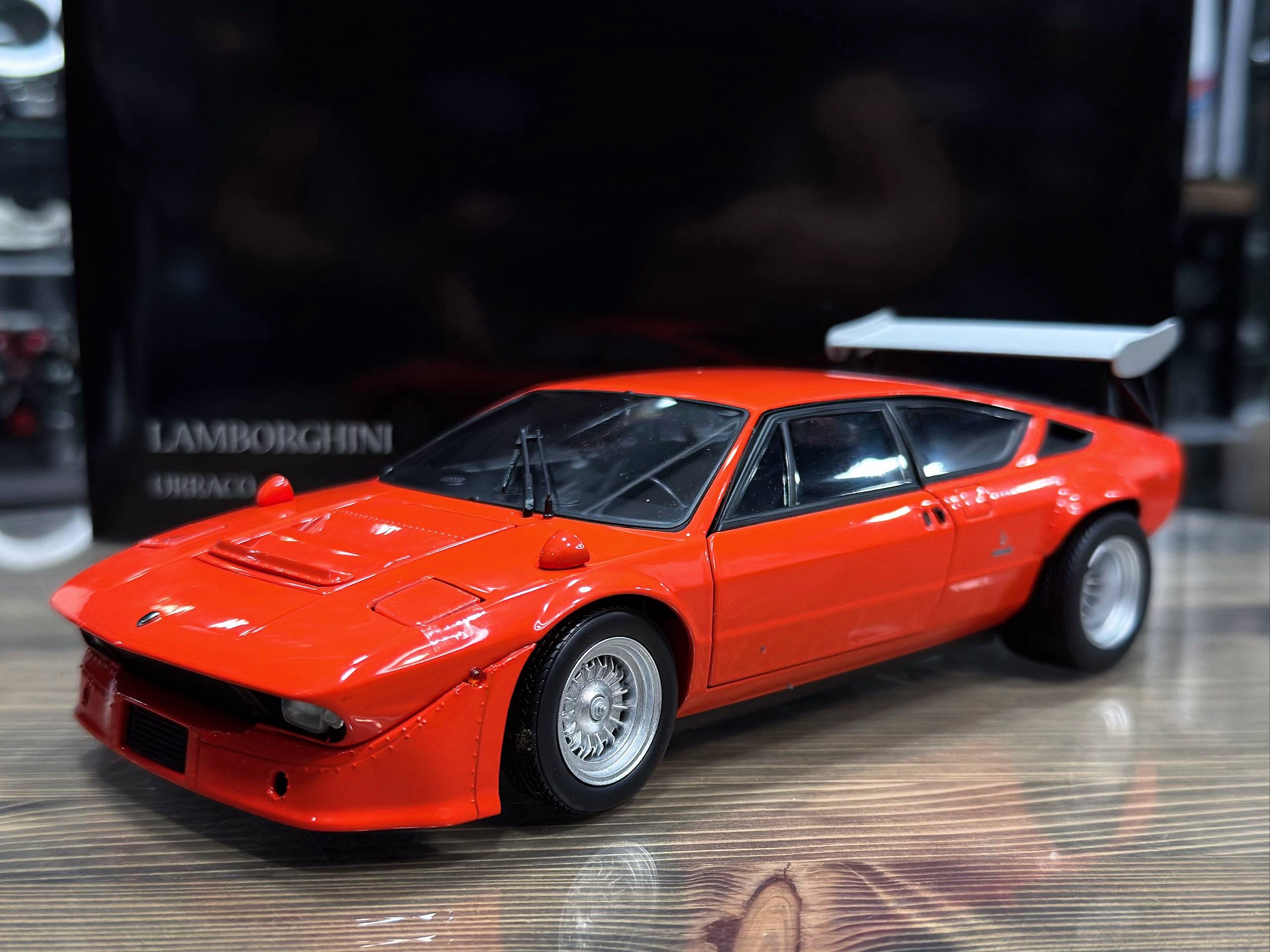 08445P Kyosho Lamborghini Urraco Rally Orange 1:18