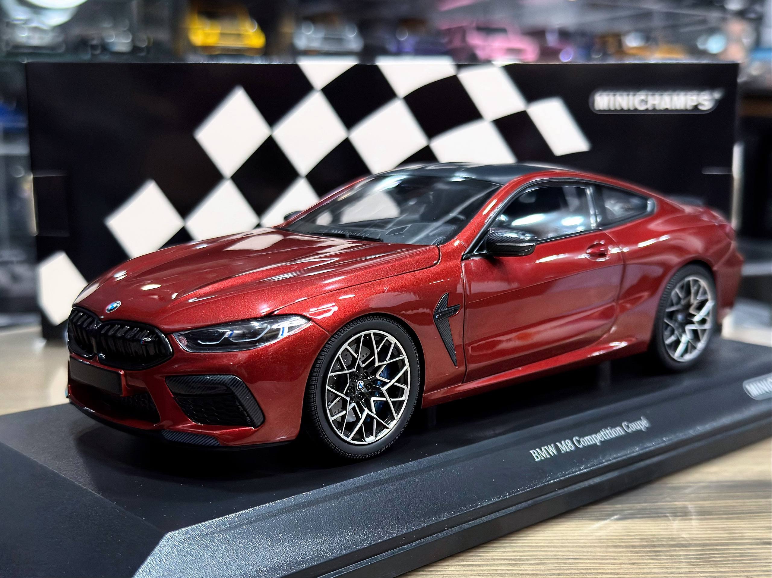 110029020 Minichamps BMW M8 Coupe Red Metallic 1:18