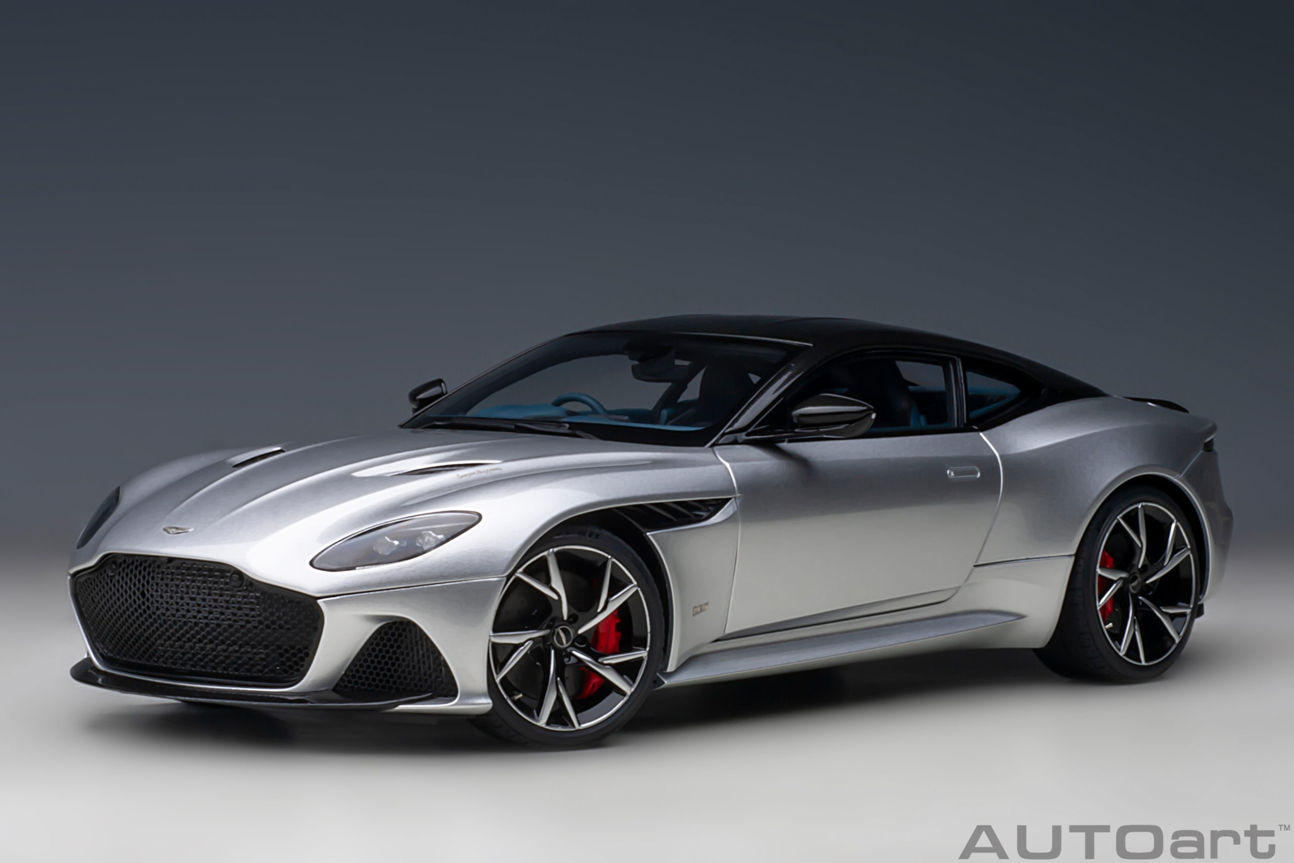 70298 Autoart Aston Martin DBS Superleggera 1:18
