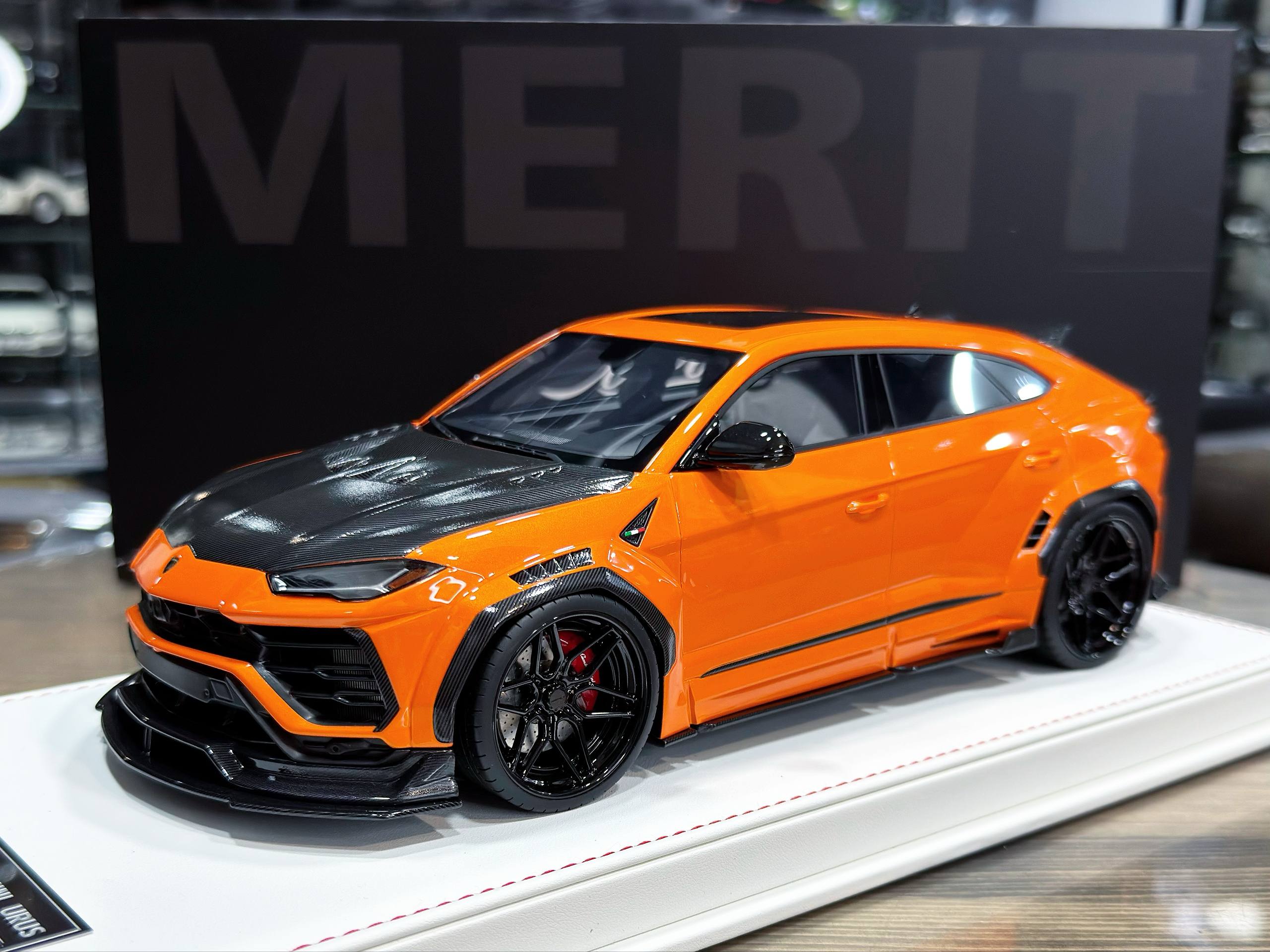 AMA1 IVY Merit LBWK Lamborghini Urus Orange 1:18