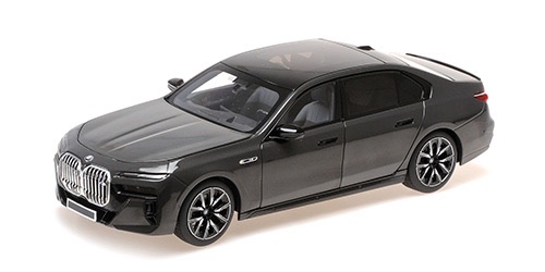 110023700 Minichamps BMW i7 M70 G70 2024 Grey Metallic 1:18