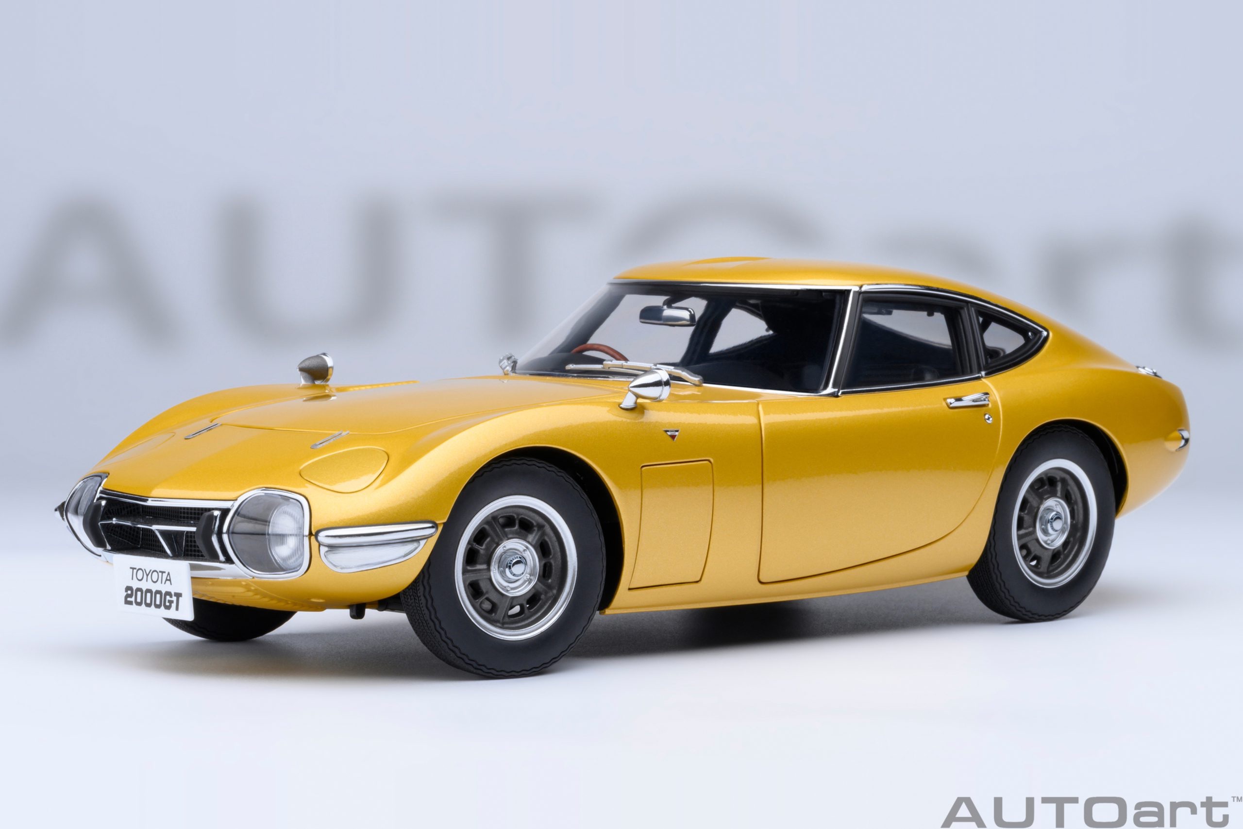 79549 AUTOart Toyota 2000GT 1967 Gold 1:18