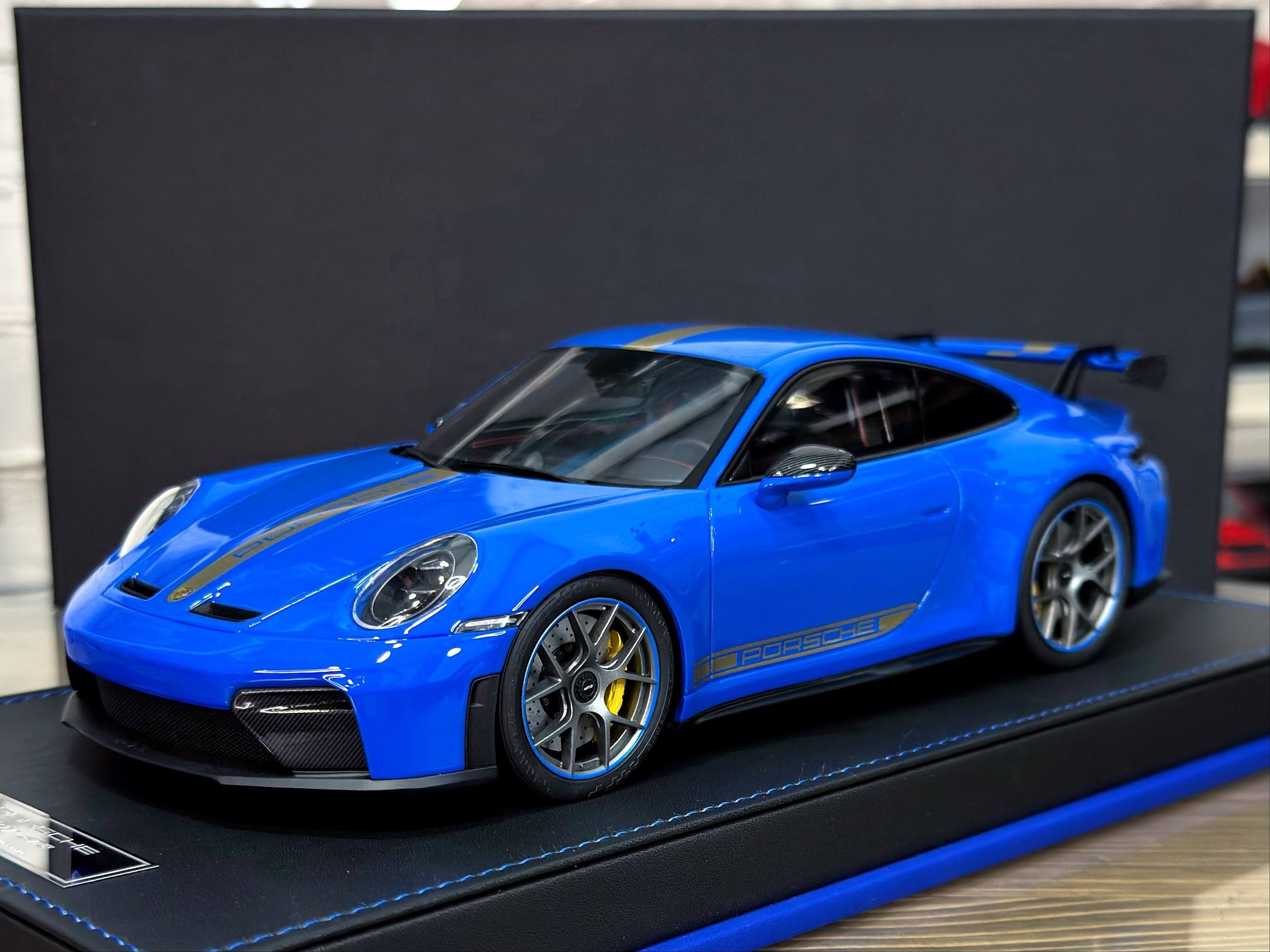 IVY Merit Porsche 911 GT3 Blue/Gold Livery 1:18