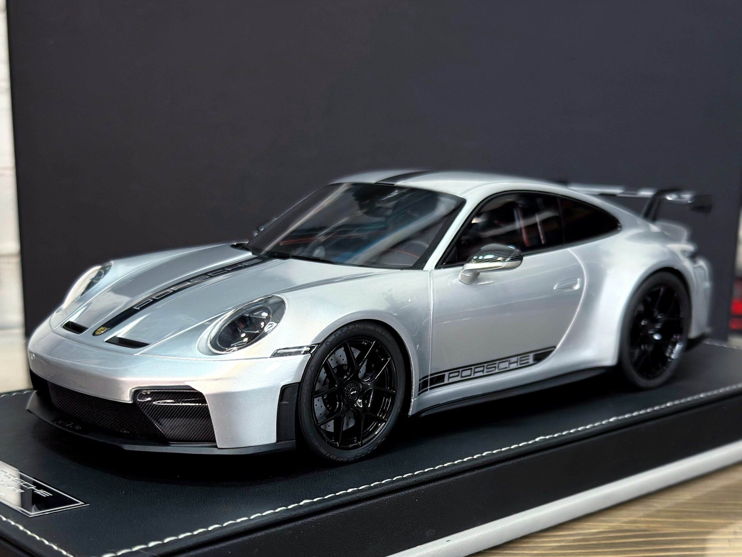 IVY Merit Porsche 911 GT3 Silver/Black Livery 1:18