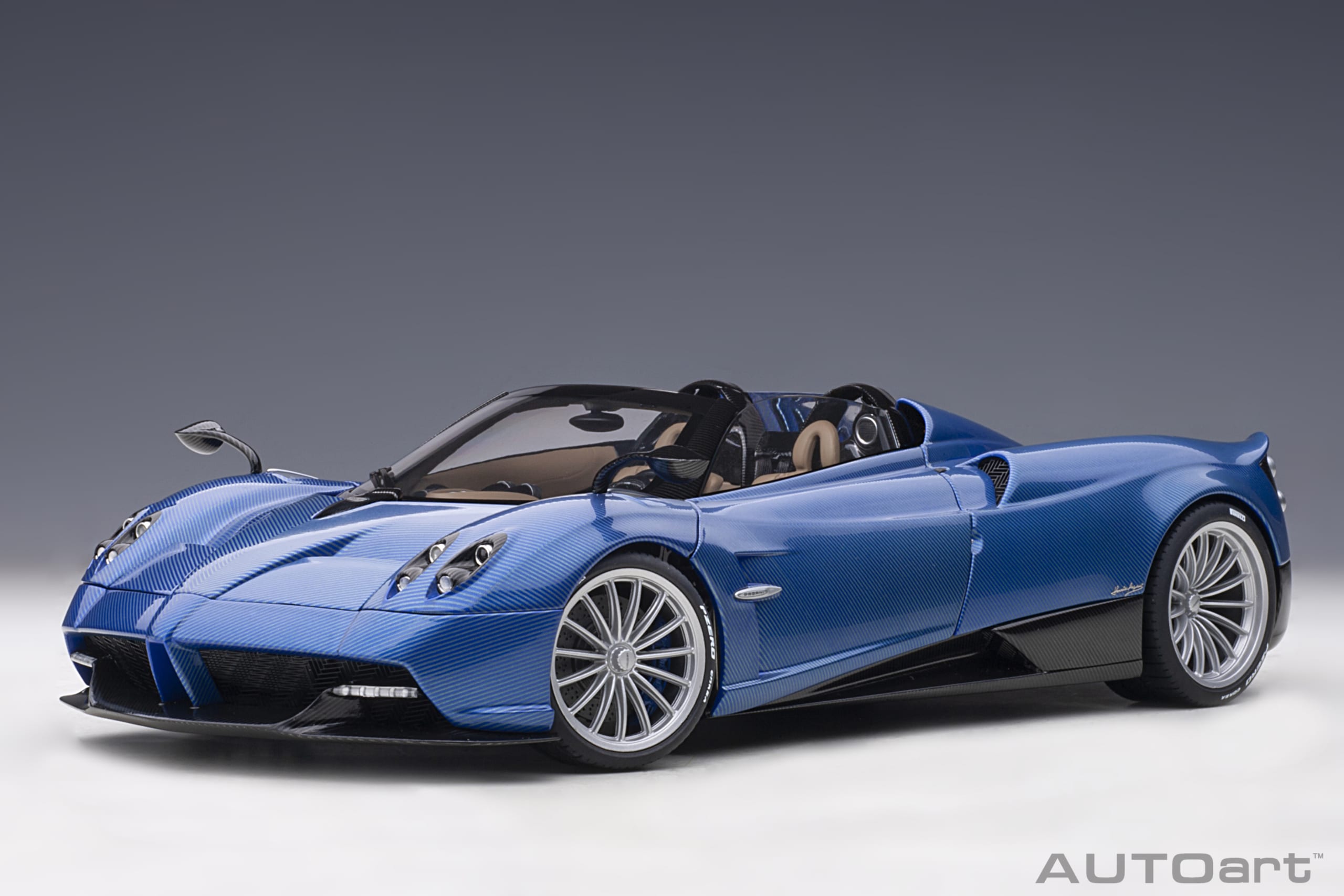 78286 AUTOartart Pagani Huayra Roadster Blue Carbon 1:18