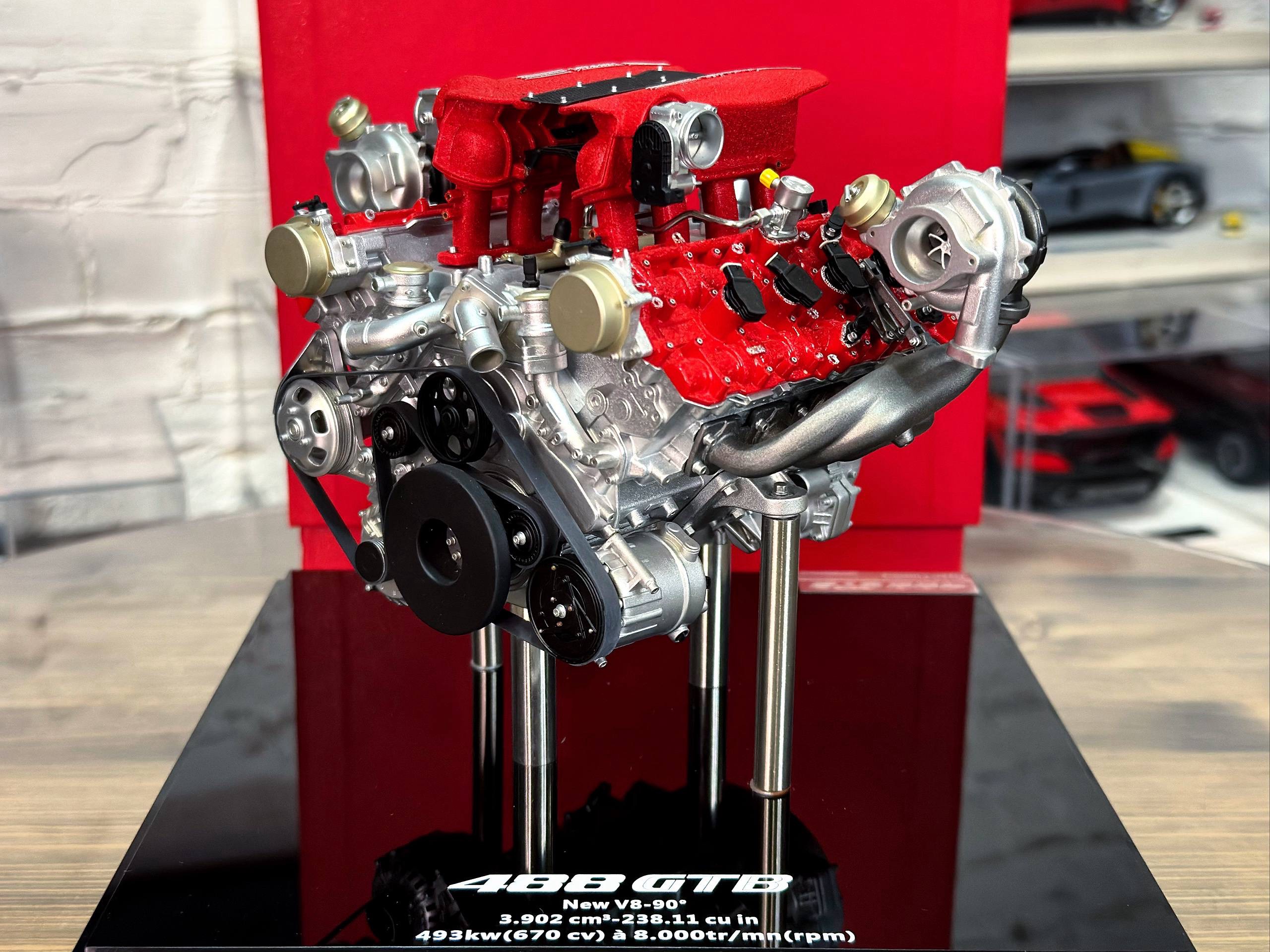 TopArt Collection Ferrari 488 GTB Engine 1:6