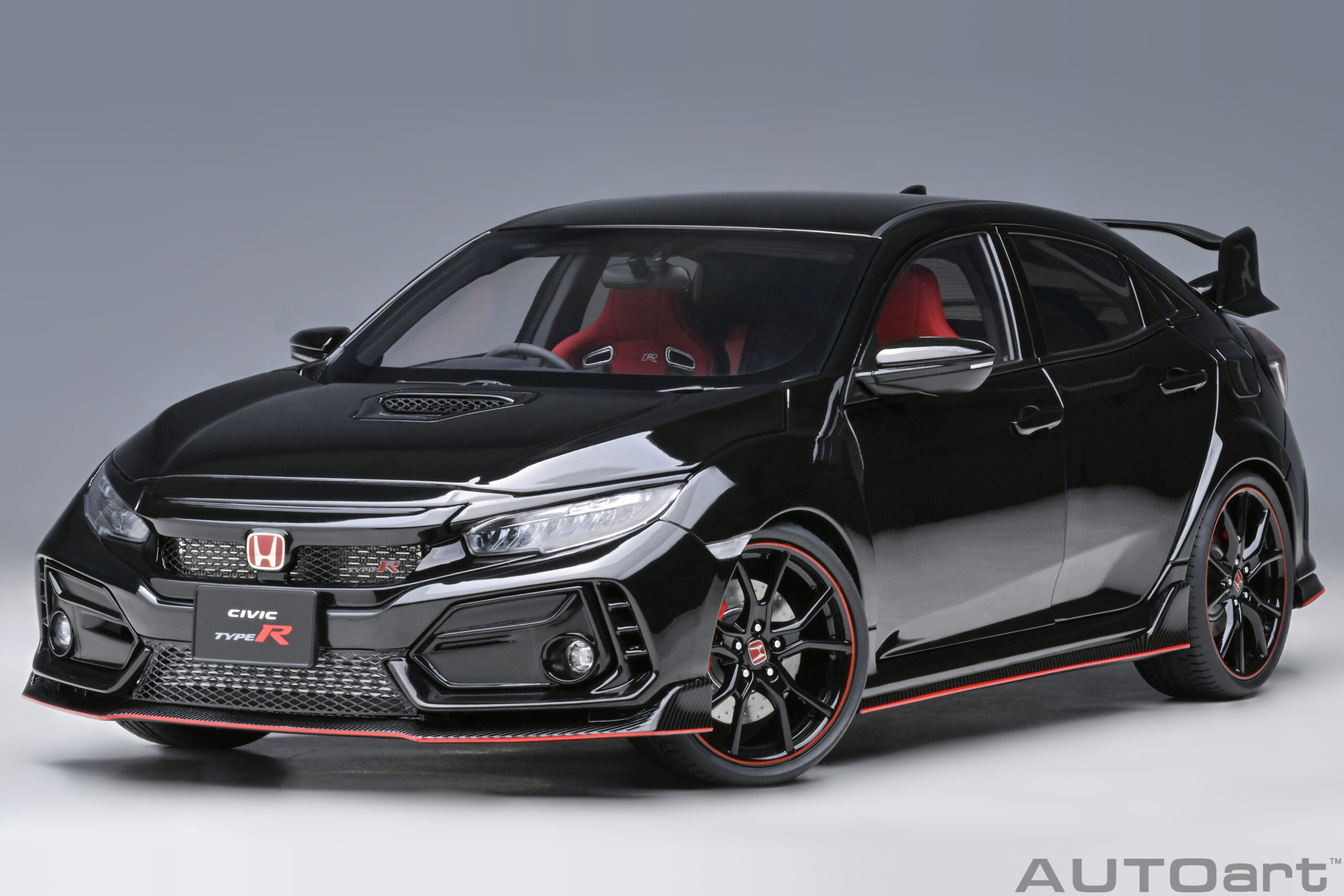 73222 AUTOart Honda Civic Type R (FK8) 2021 Crystal Black Pearl 1:18