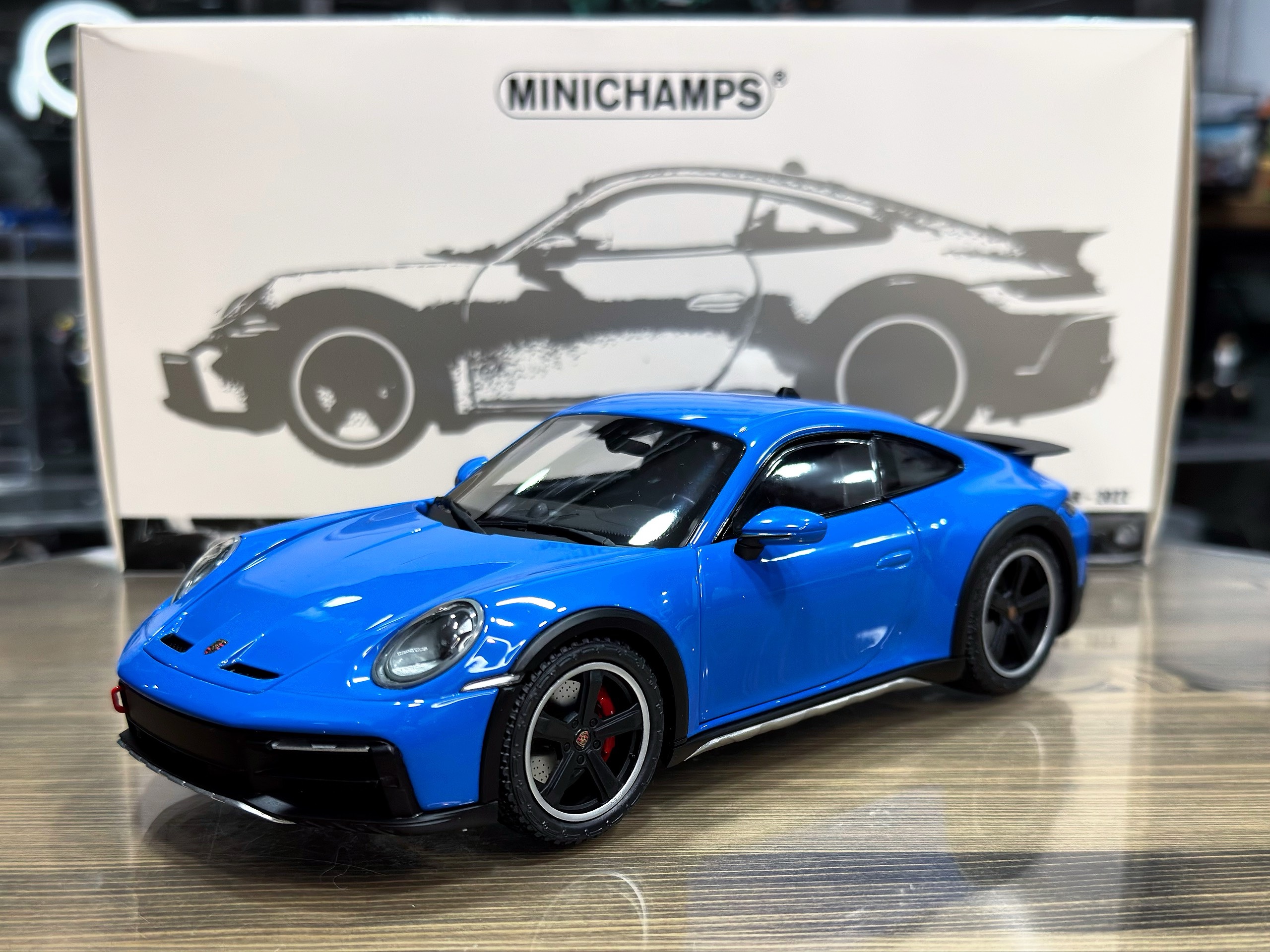110062072 Minichamps PORSCHE 911 Dakar 2022 Blue 1:18