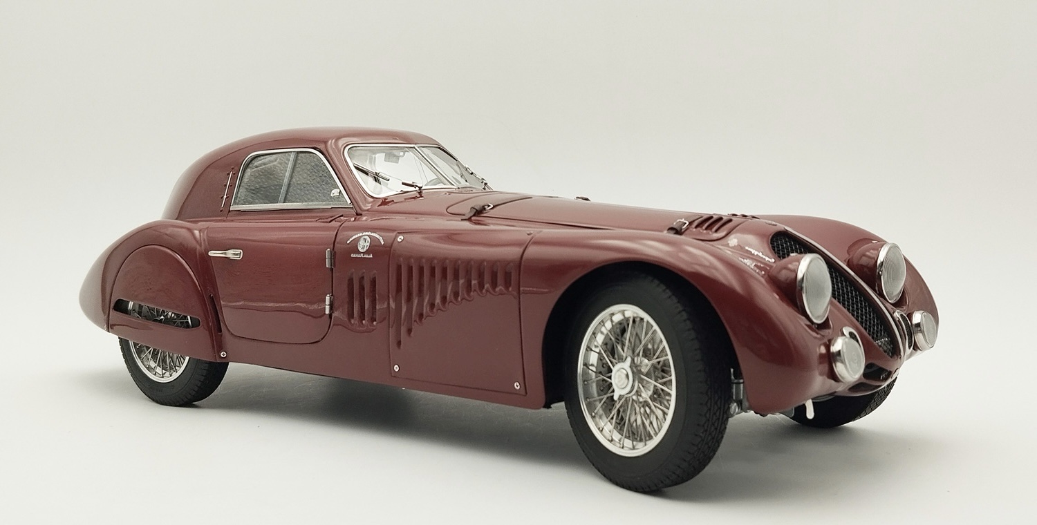 C-009 CMC Alfa-Romeo 8C 2900 B Speciale Touring Coupe 1938 Red 1:12