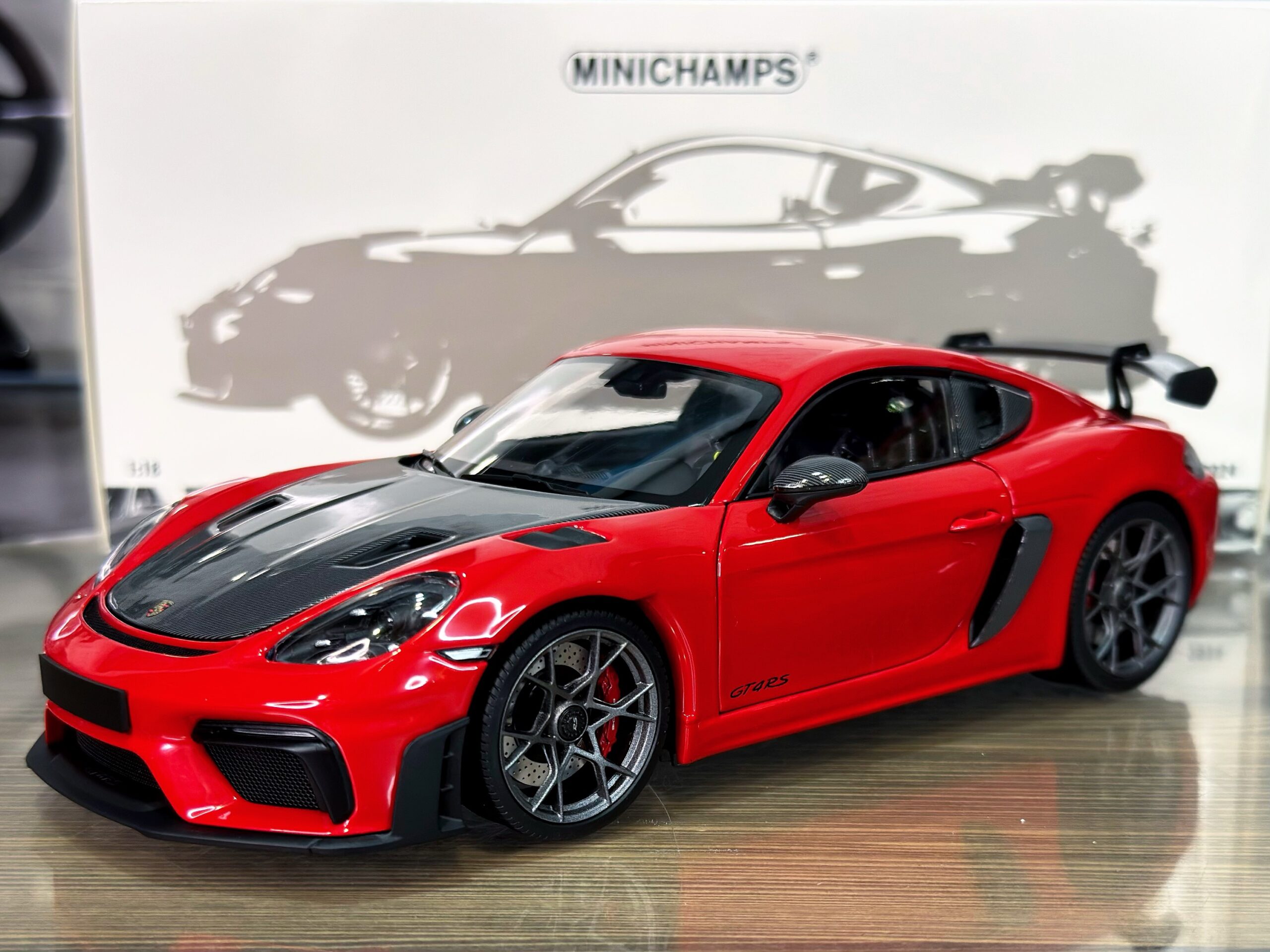 110062120 Minichamps Porsche Cayman GT4 RS Red W/Weissach Package 1:18