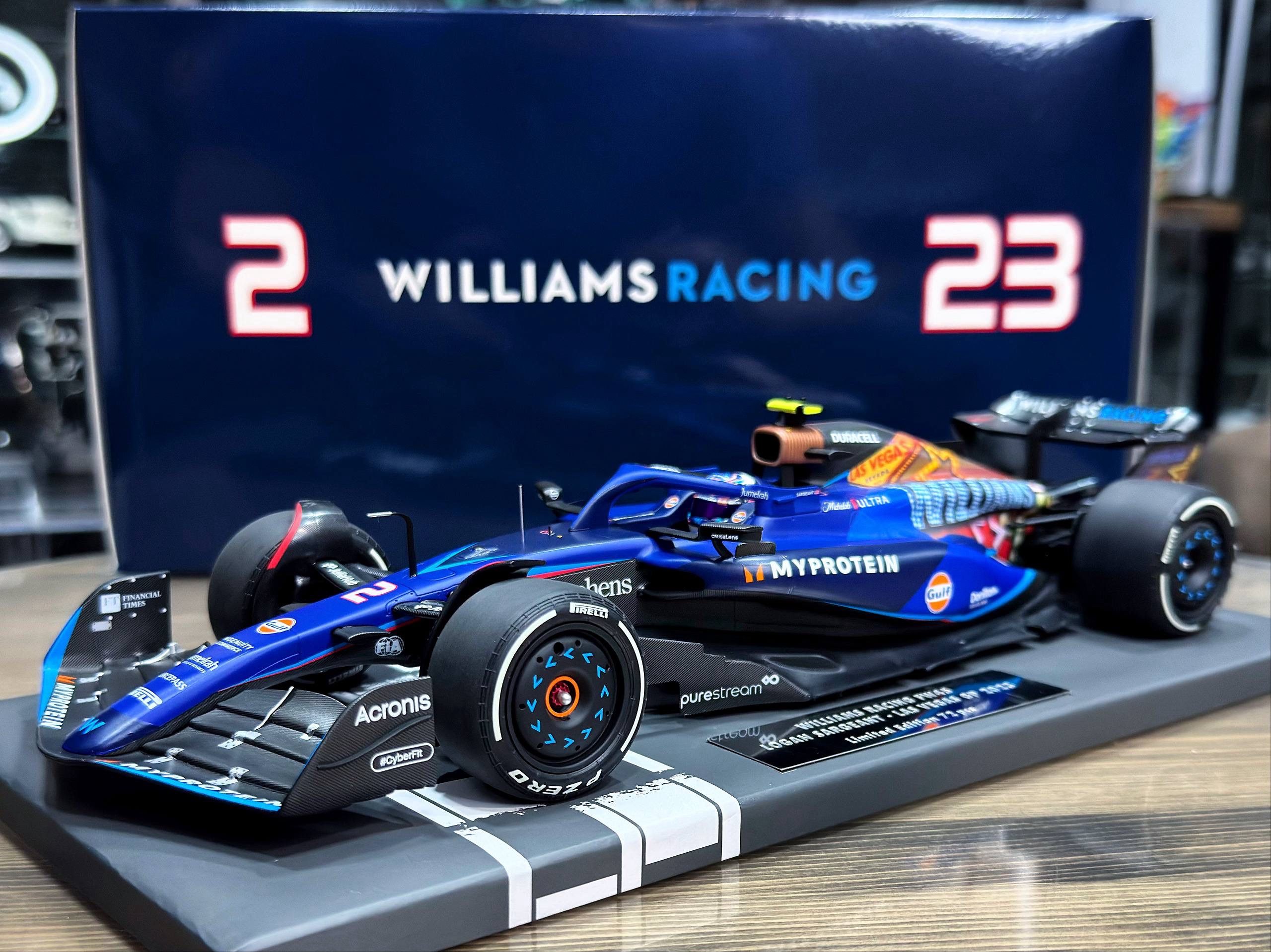 117232202 Minichamps Williams Racing FW45 Logan Sargeant Las Vegas GP 2023 1:18