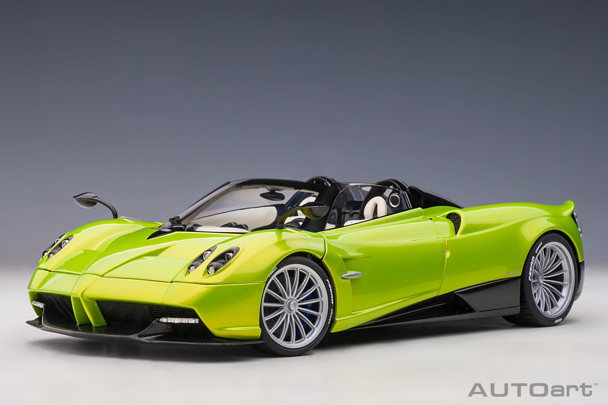 78288 AUTOart Pagani Huayra Roadster Verde Firenze 1:18