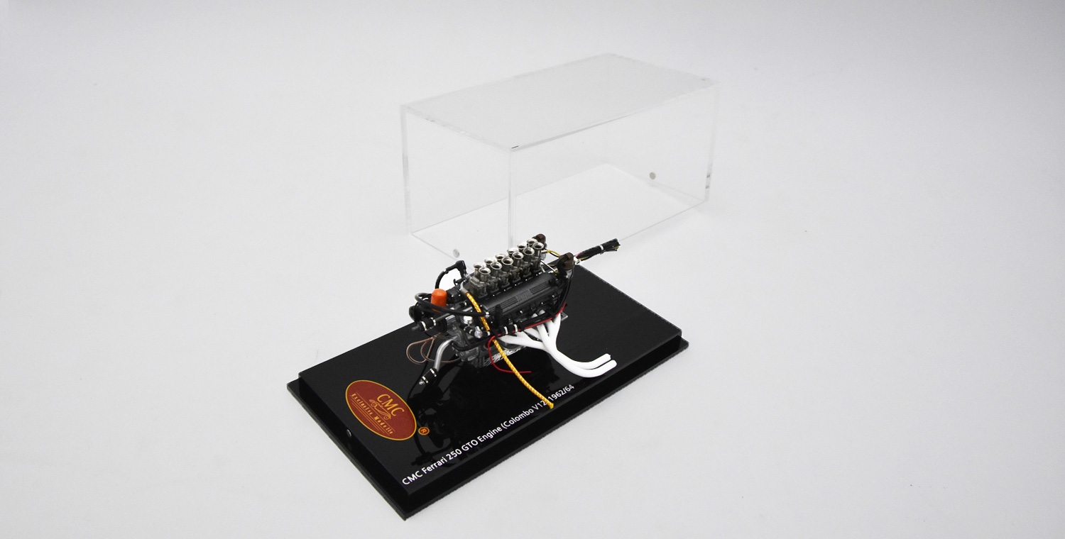 M-260 CMC Ferrari 250 GTO Engine (including showcase) 1:12
