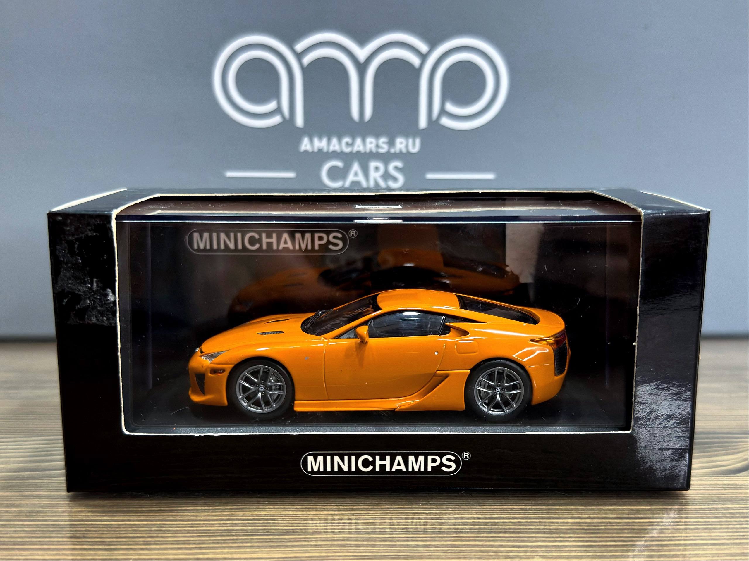 400166020 Minichamps Lexus LFA 2010 Orange 1:43