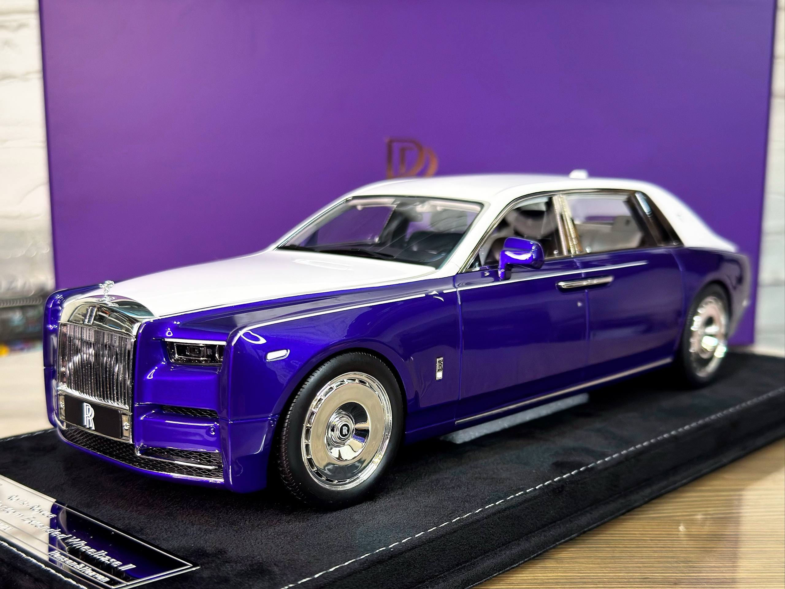 HHLJL251101P Henson & Heaven Rolls Royce Pantom Extended Wheelbase Series II Dunhaung Bespoke 1:18