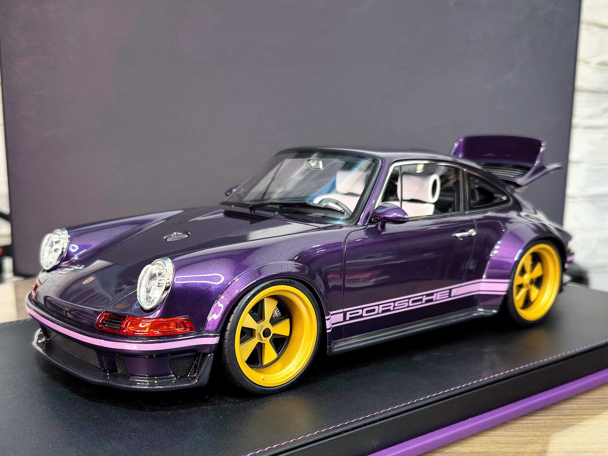 IVY Merit Porsche Singer DLS Purple 1:12