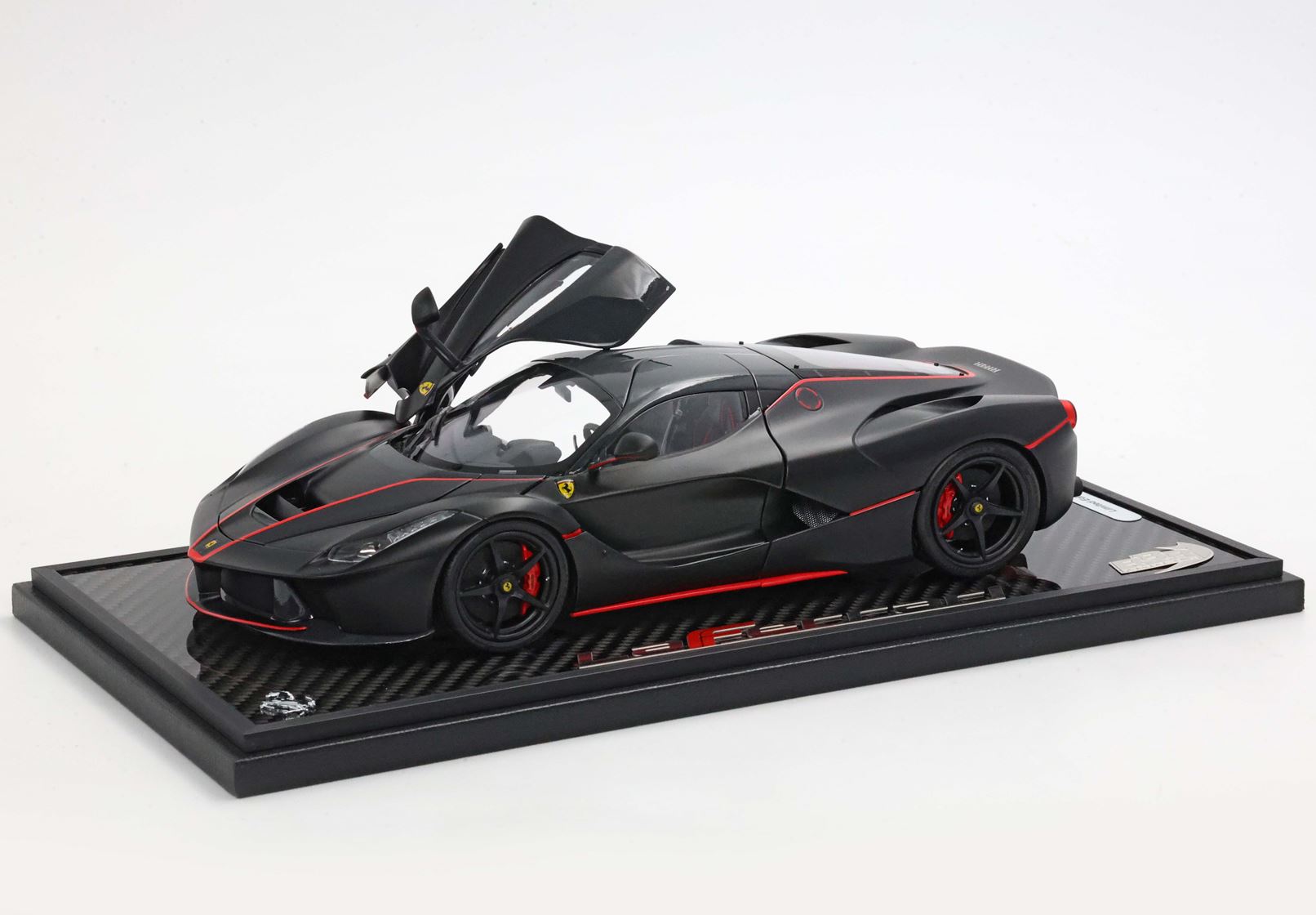 BBR182239A BBR Models Ferrari LaFerrari Matt Black with Red Stripes Fernando Alonso 1:18