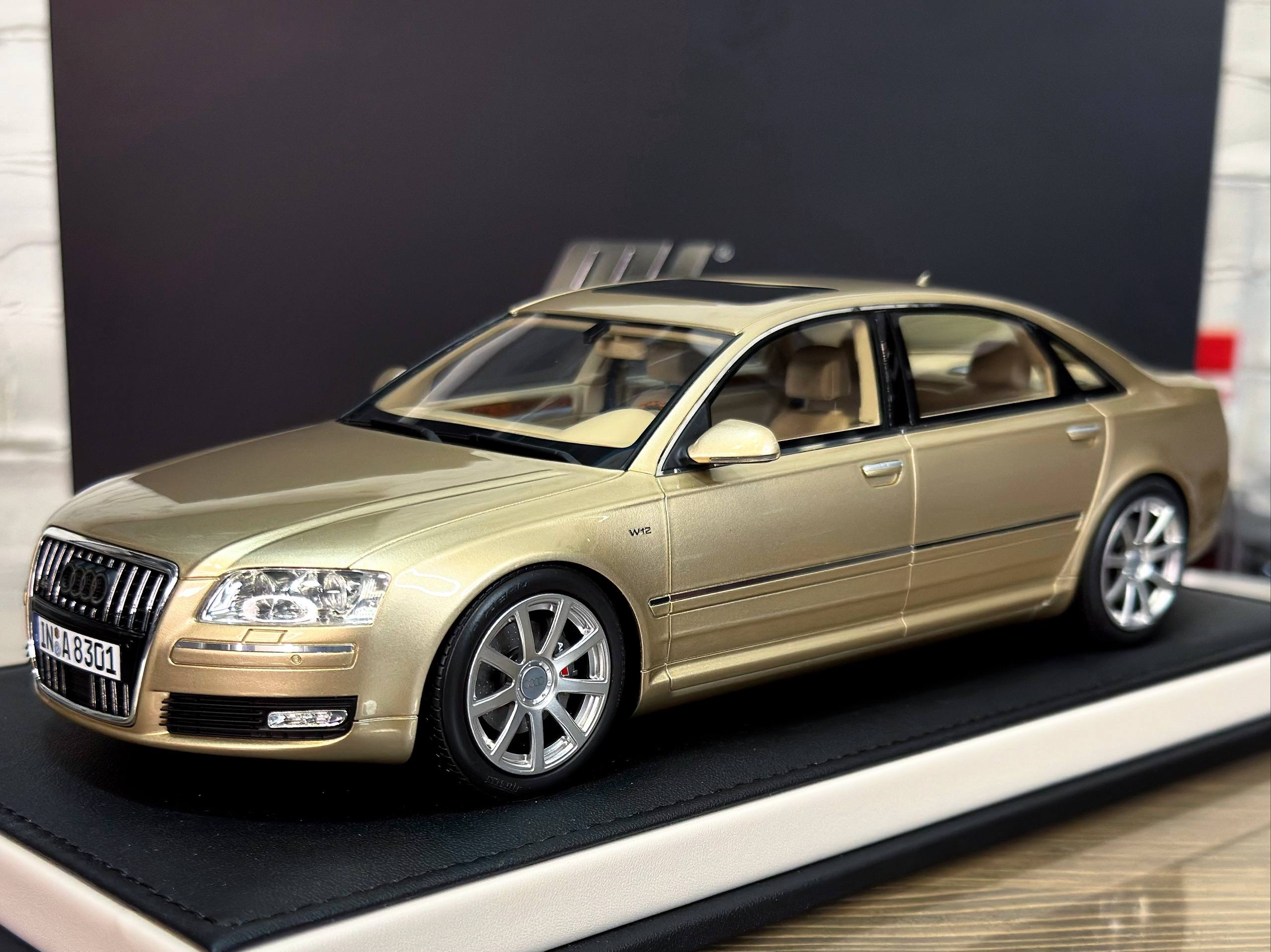 H030IBP Motorhelix Audi A8 W12 2008 Impala Beige Pearl 1:18
